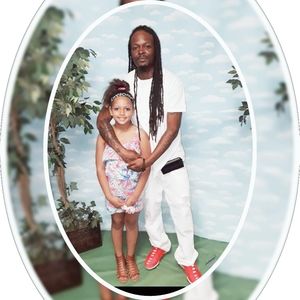 Meet your Posher, Weezyfboutdat